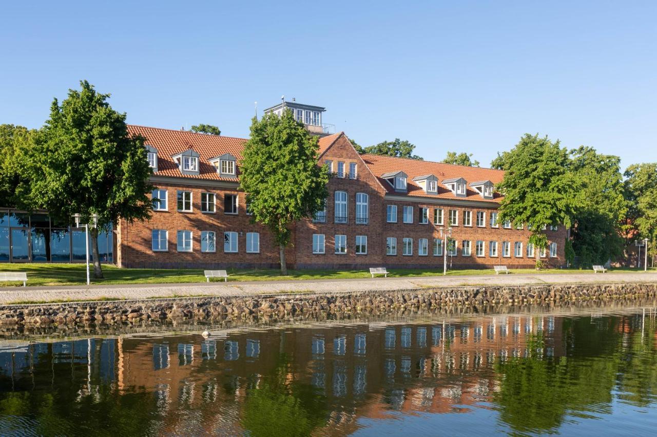 Hotel Hafenresidenz Stralsund Exteriör bild