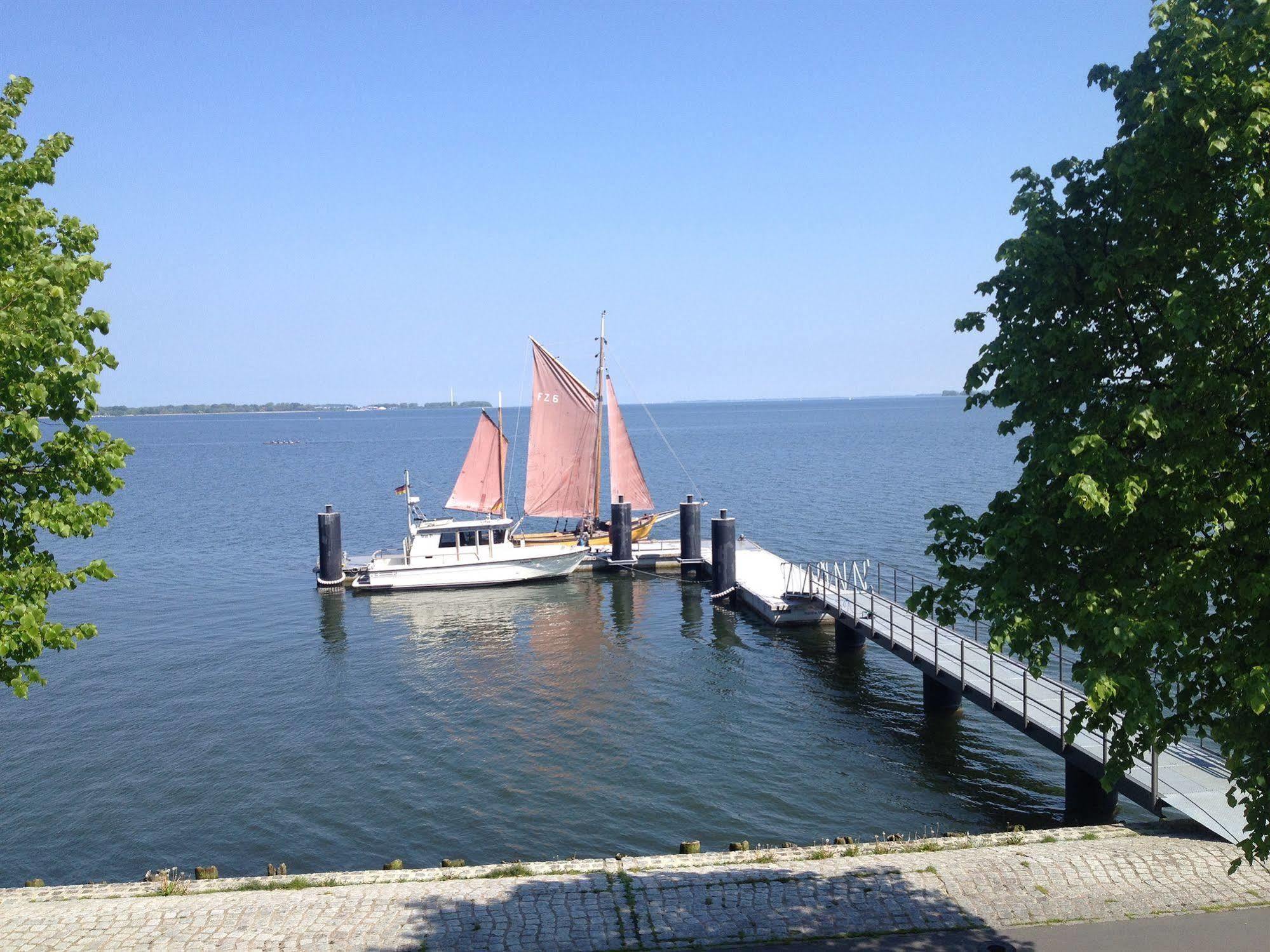 Hotel Hafenresidenz Stralsund Exteriör bild